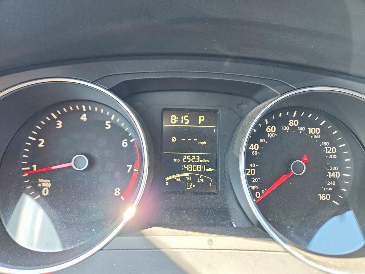 2015 VOLKSWAGEN JETTA BASE photo 33