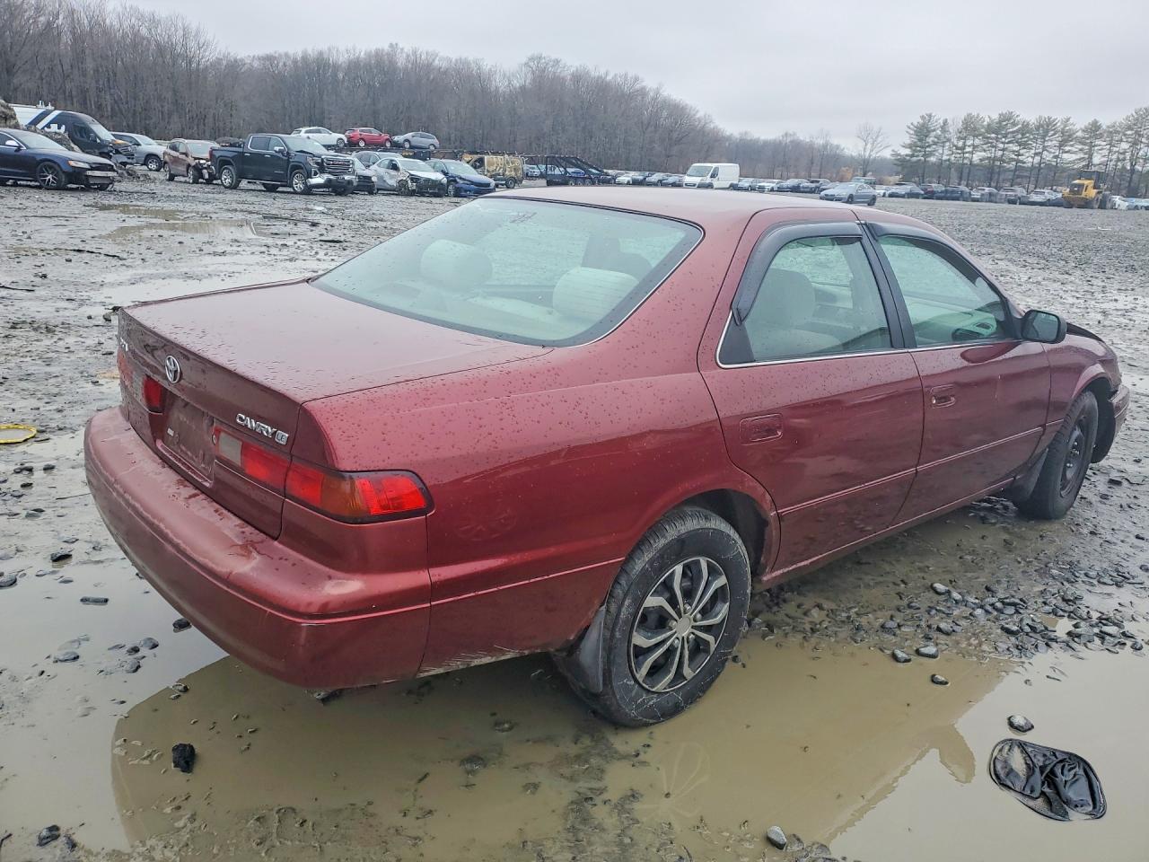 1999 TOYOTA CAMRY LE photo 5