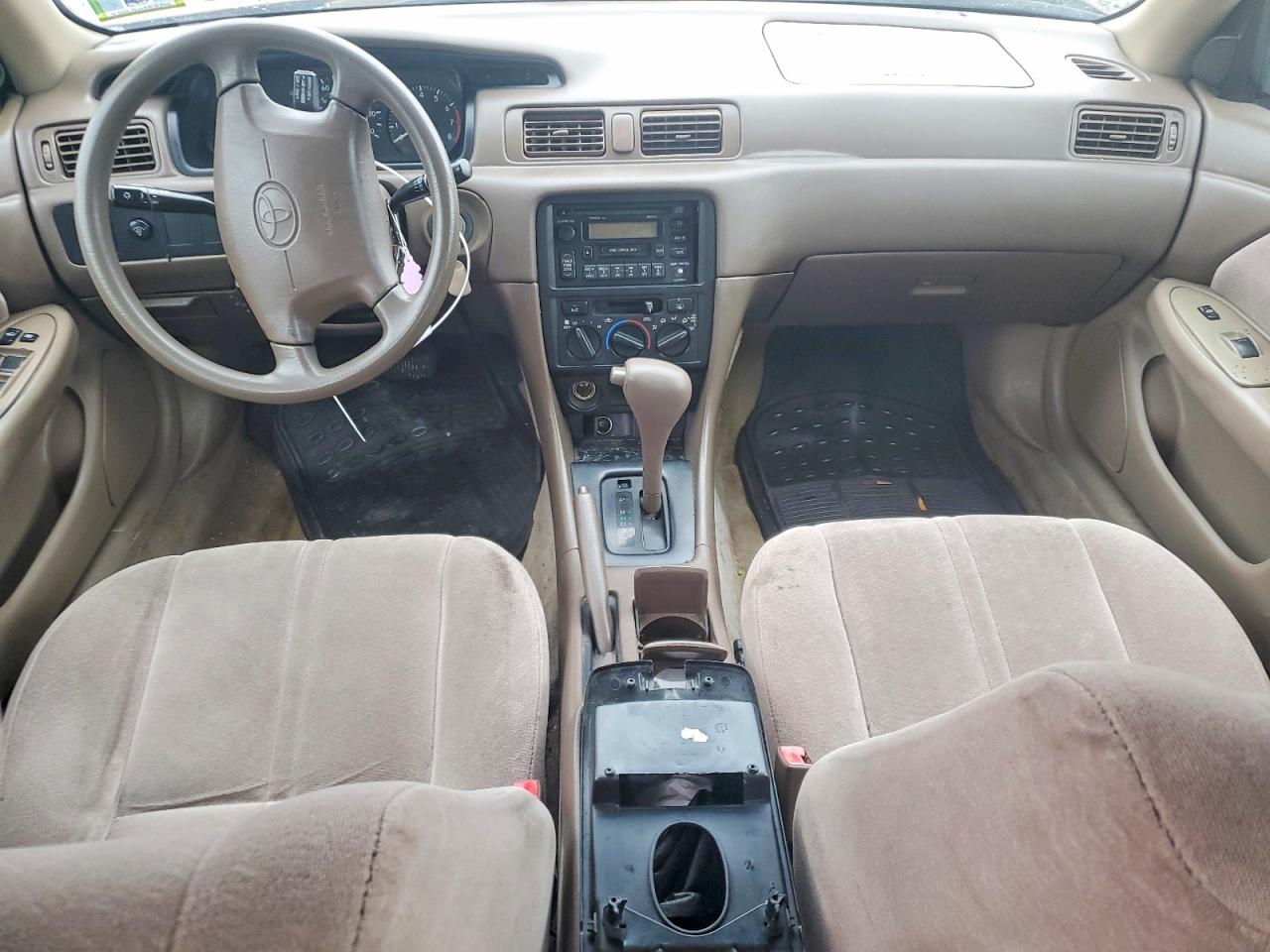 1999 TOYOTA CAMRY LE photo 15