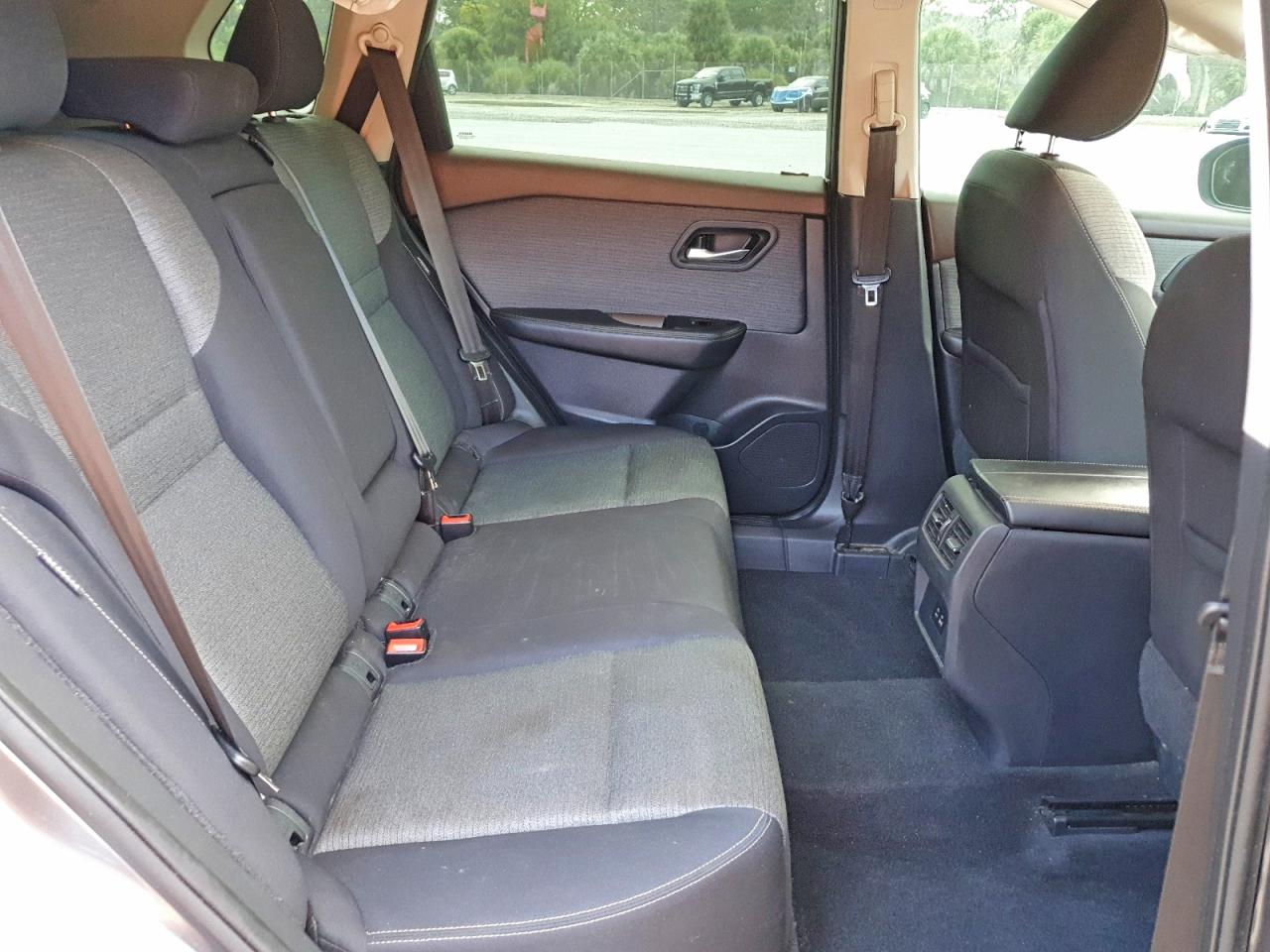 2021 NISSAN ROGUE SV photo 31