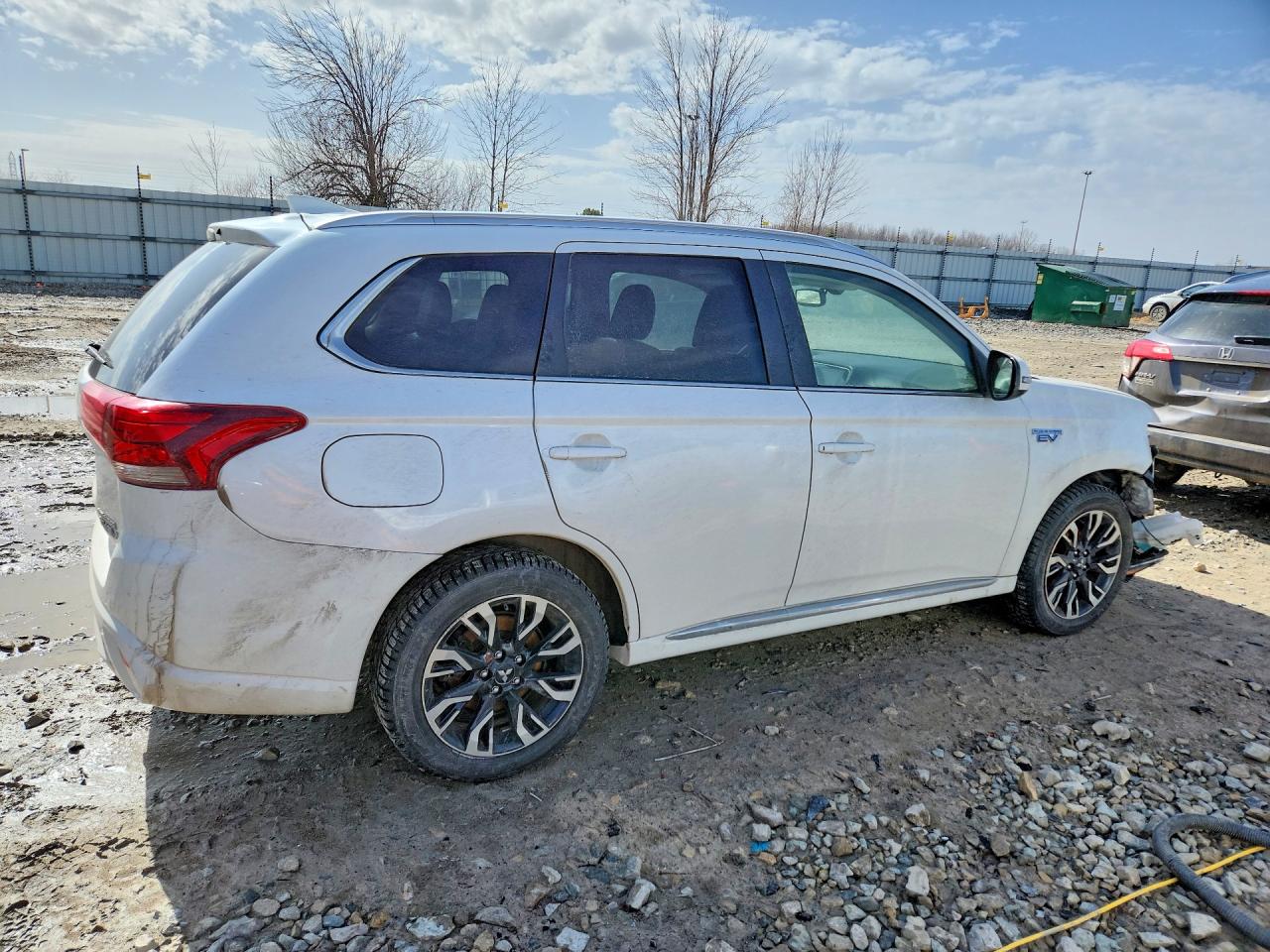 2018 MITSUBISHI OUTLANDER SE photo 3