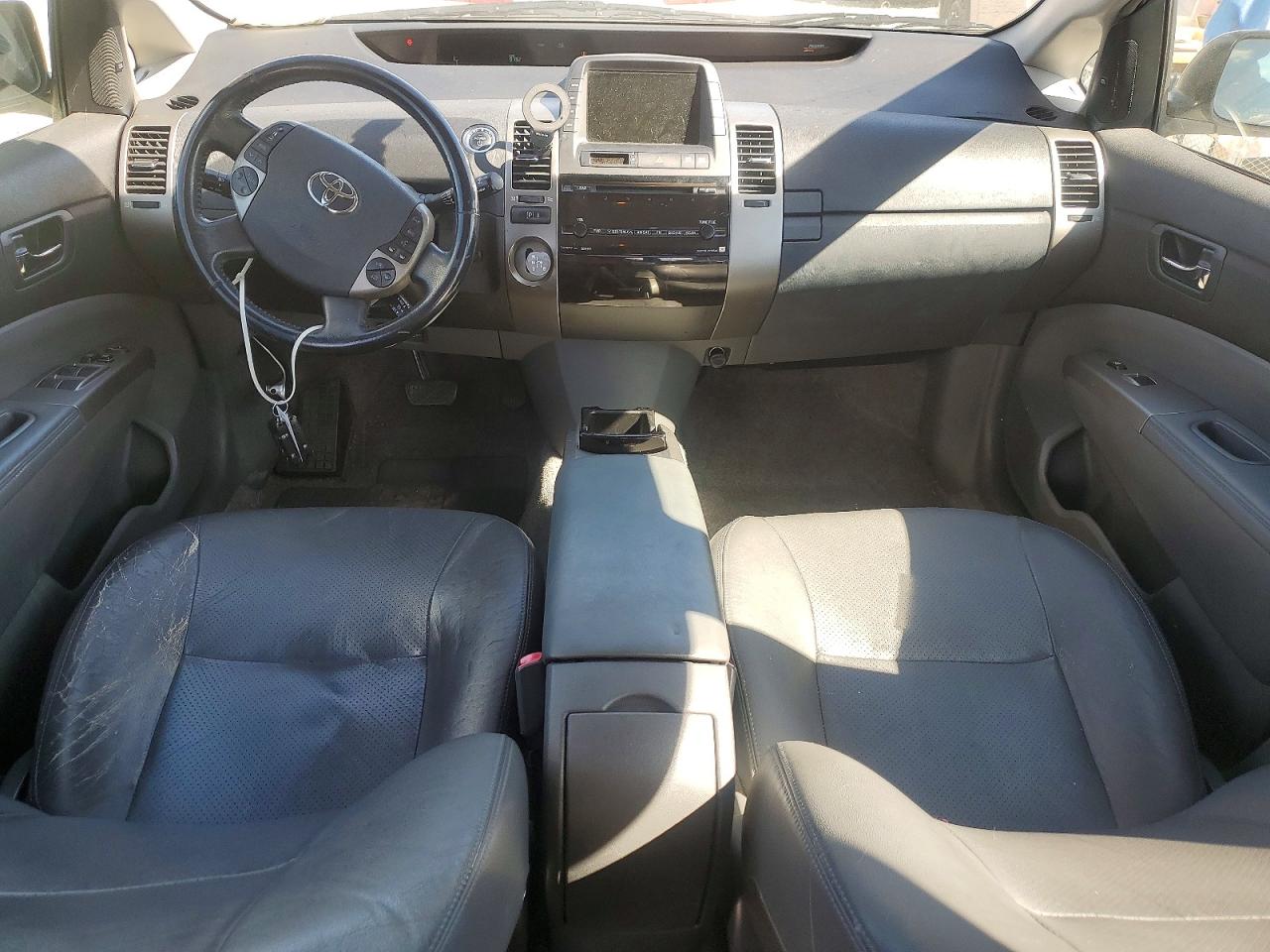 2007 TOYOTA PRIUS TOURING photo 8