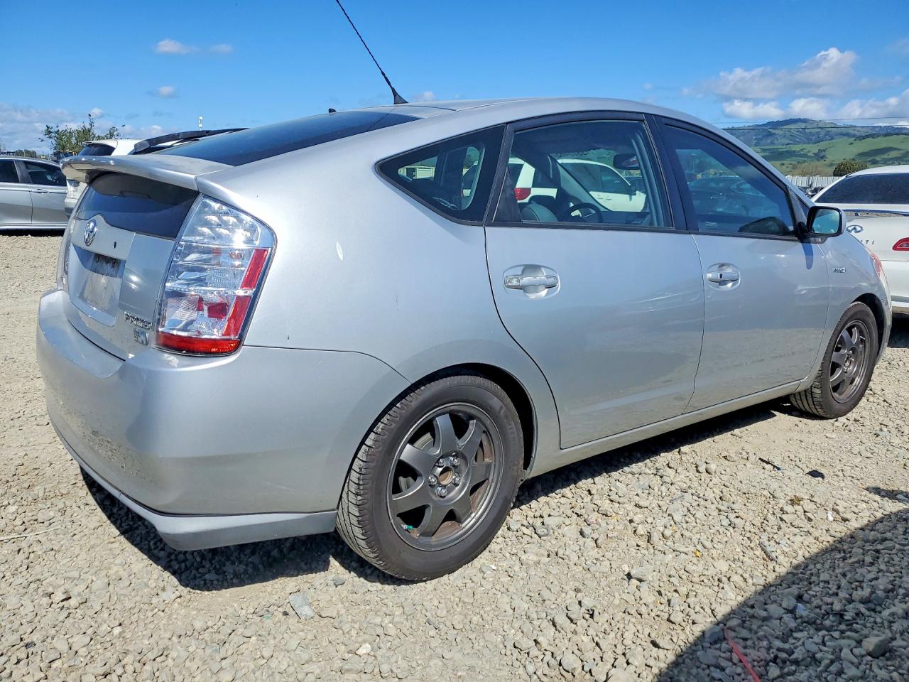 2007 TOYOTA PRIUS TOURING photo 3