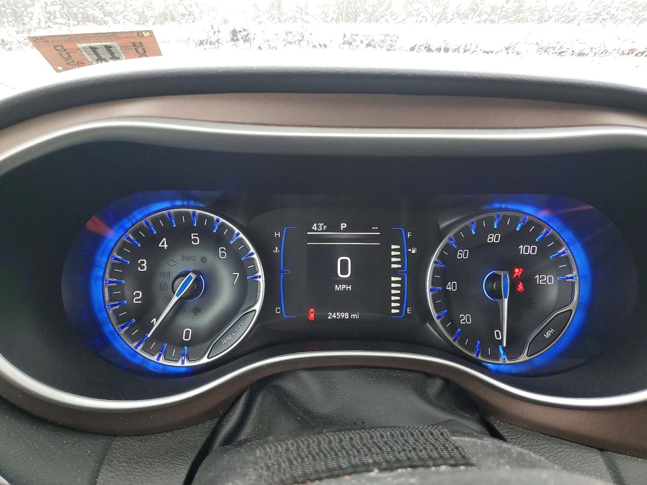 2024 CHRYSLER VOYAGER LX photo 25
