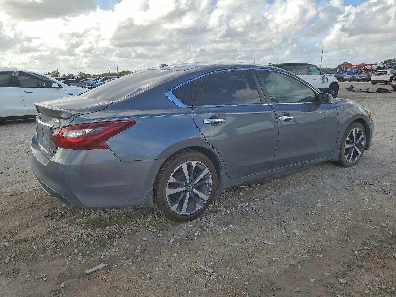 2018 NISSAN ALTIMA 2.5 SR photo 5