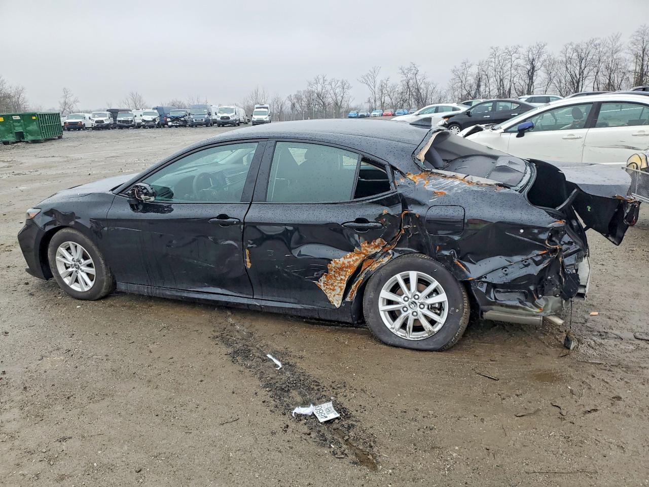 2025 TOYOTA CAMRY LE photo 2