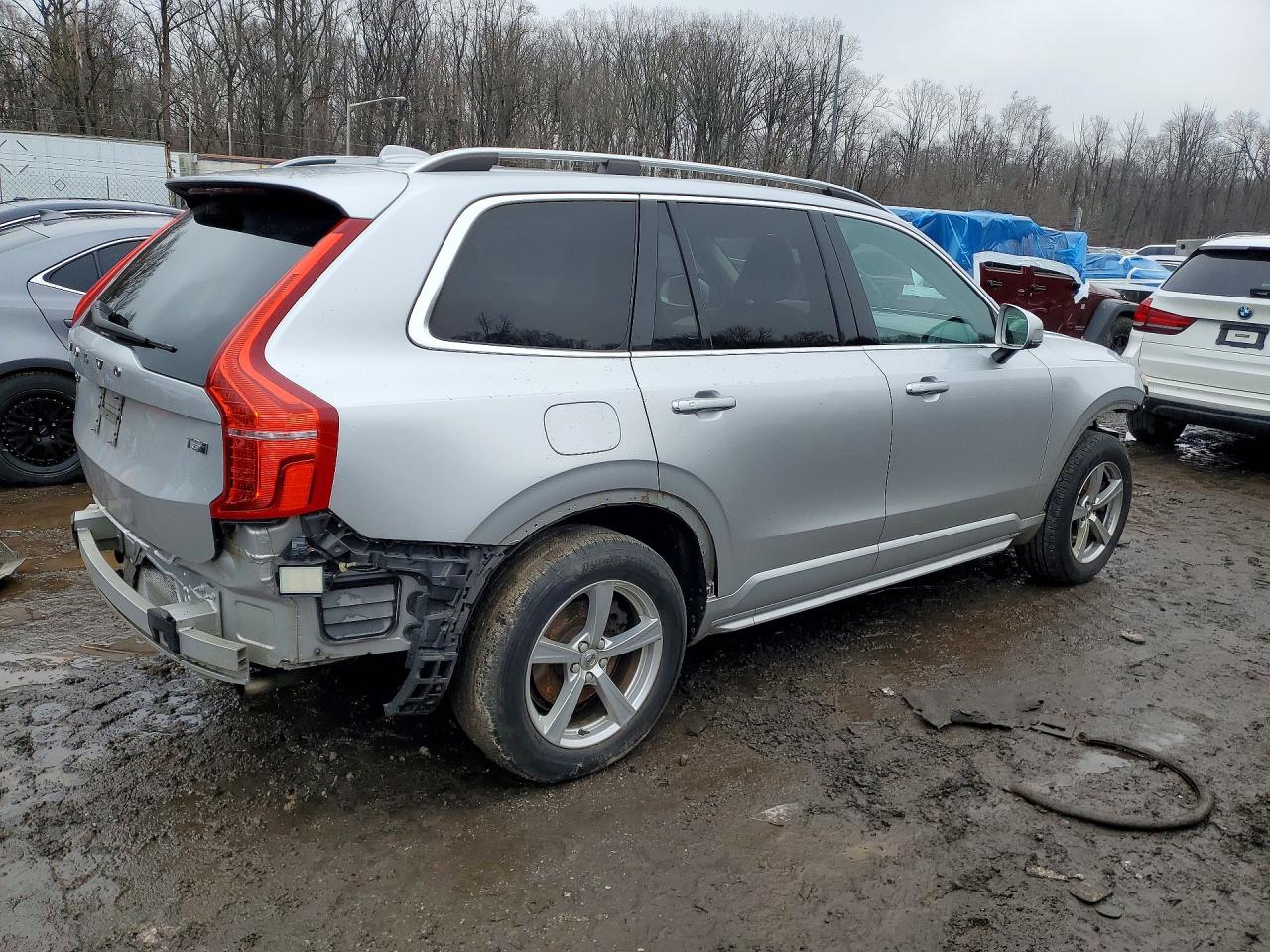 2016 VOLVO XC90 T5 photo 5