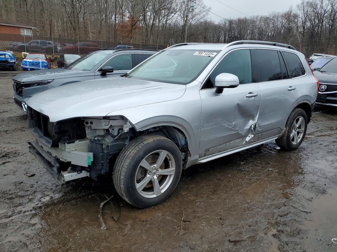 2016 VOLVO XC90