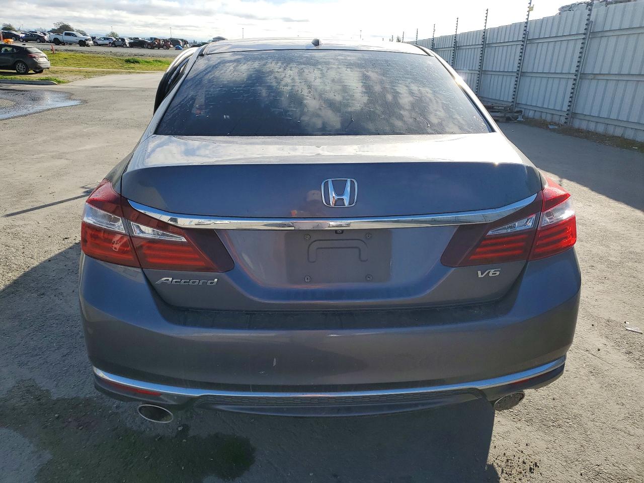 2016 HONDA ACCORD EXL photo 6