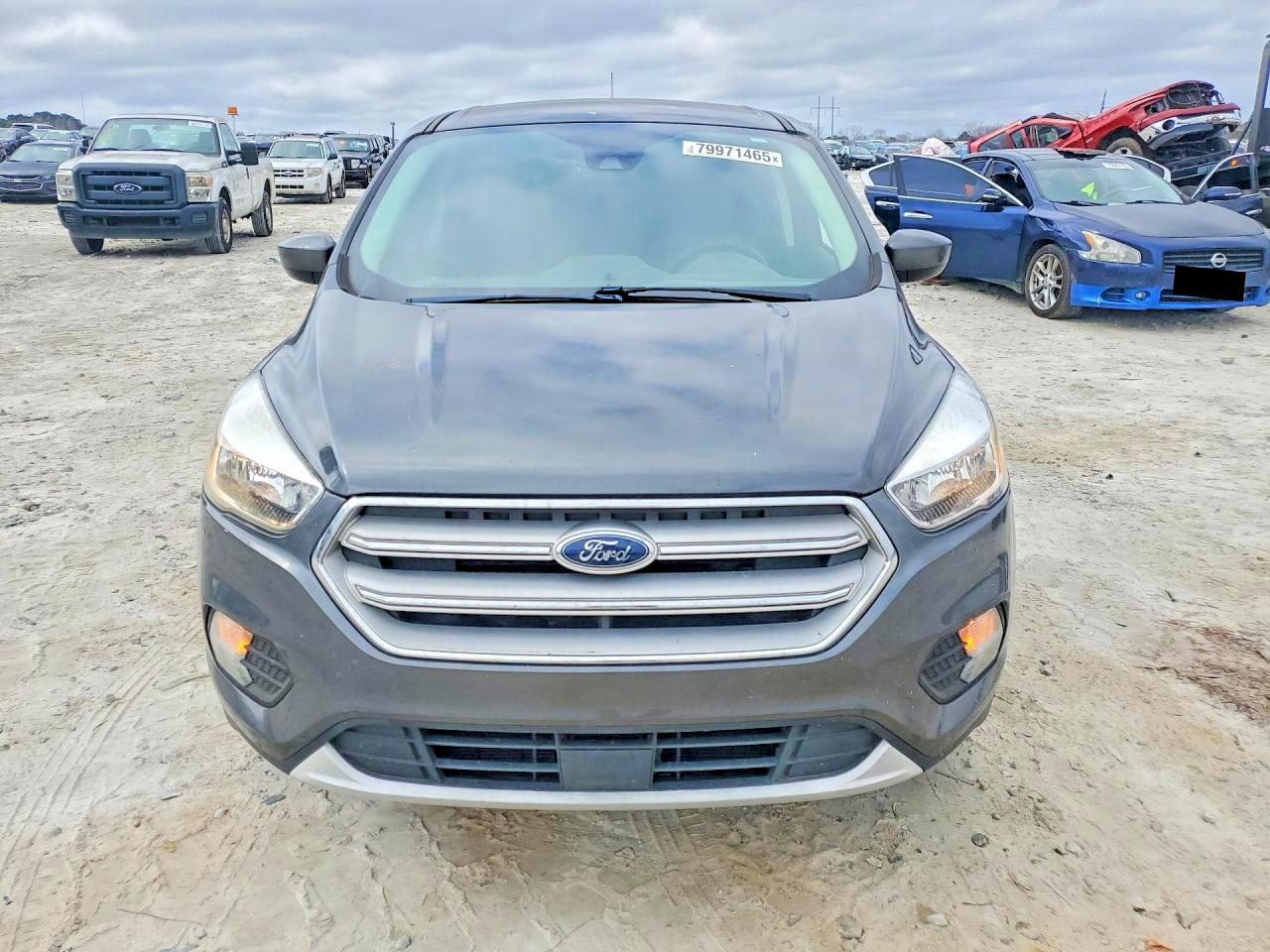 2019 FORD ESCAPE photo 9