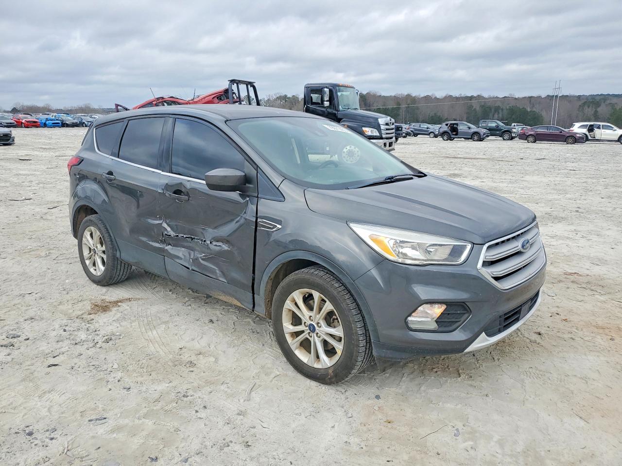 2019 FORD ESCAPE photo 7