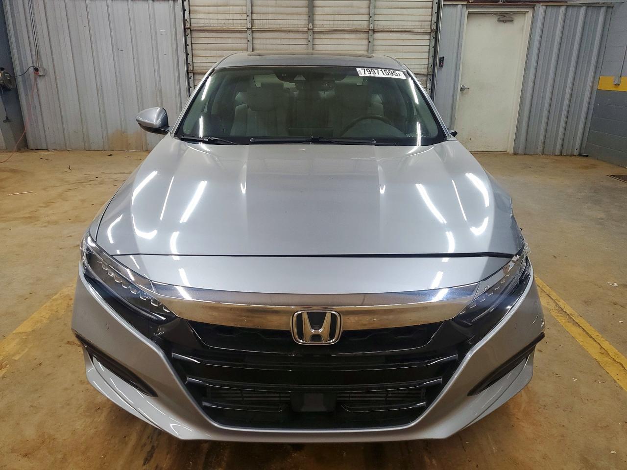 2018 HONDA ACCORD TOURING photo 5