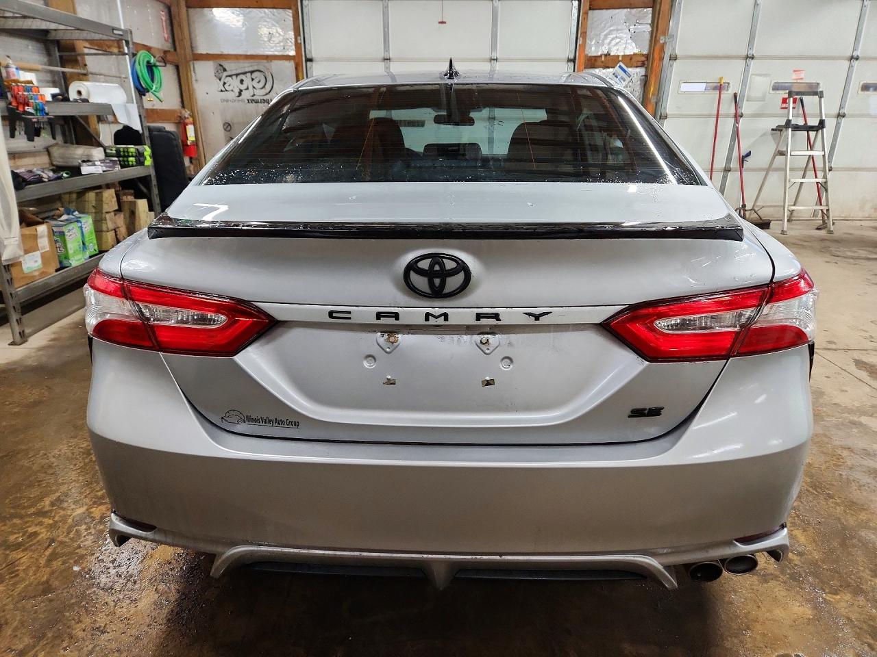 2020 TOYOTA CAMRY SE NIGHTSHADE photo 6