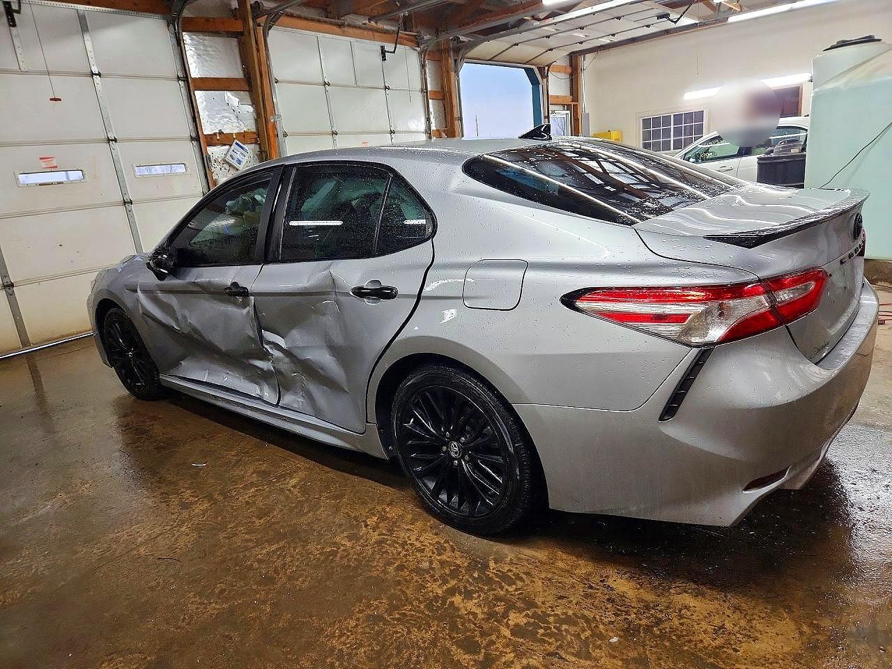 2020 TOYOTA CAMRY SE NIGHTSHADE photo 2