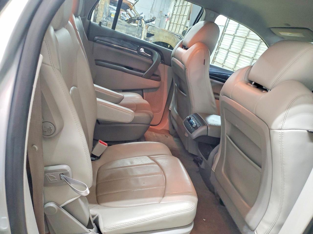 2015 BUICK ENCLAVE photo 11
