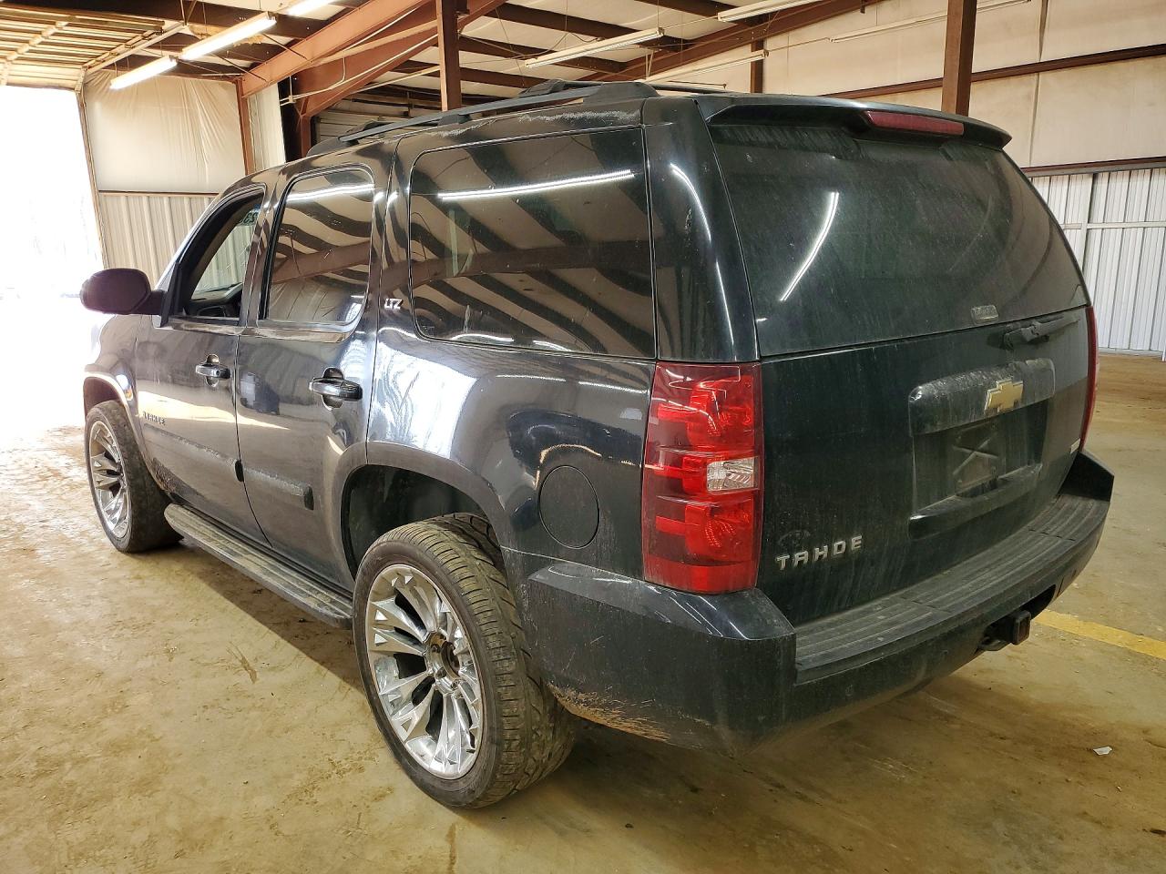 2007 CHEVROLET TAHOE K1500 photo 2