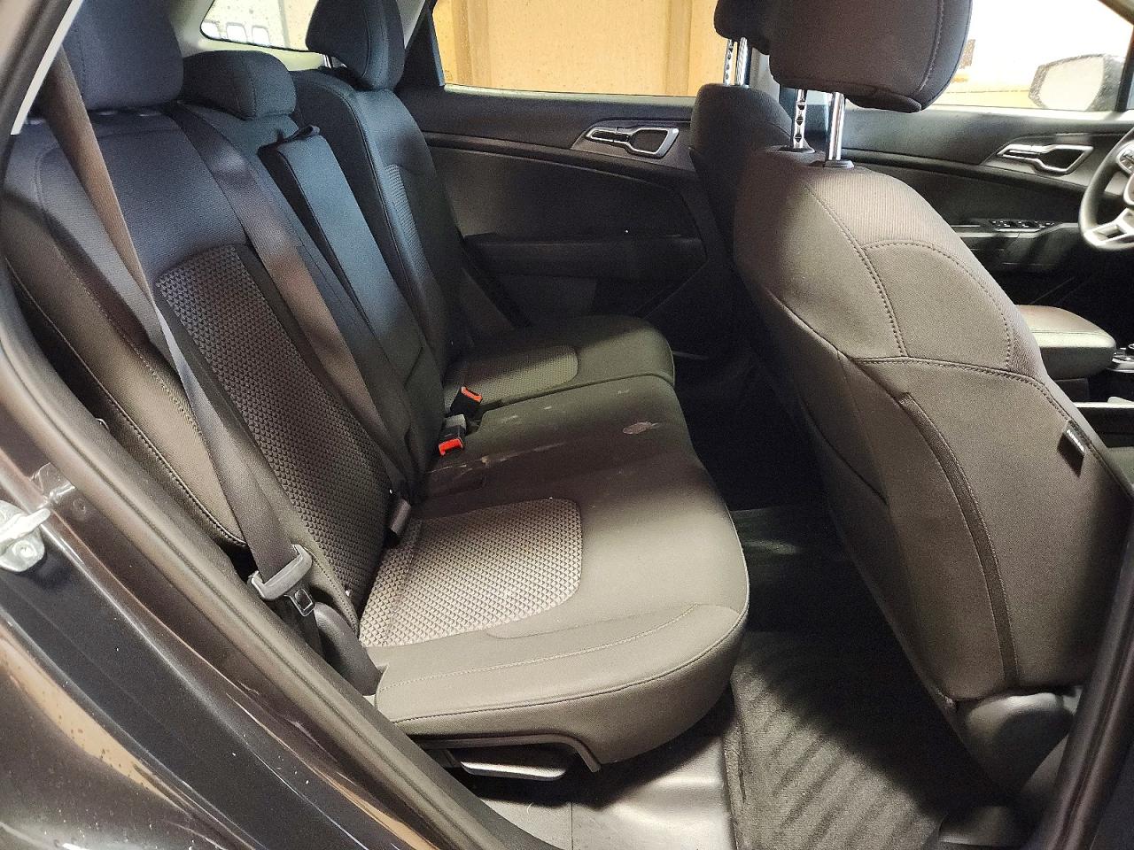 2023 KIA SPORTAGE photo 21