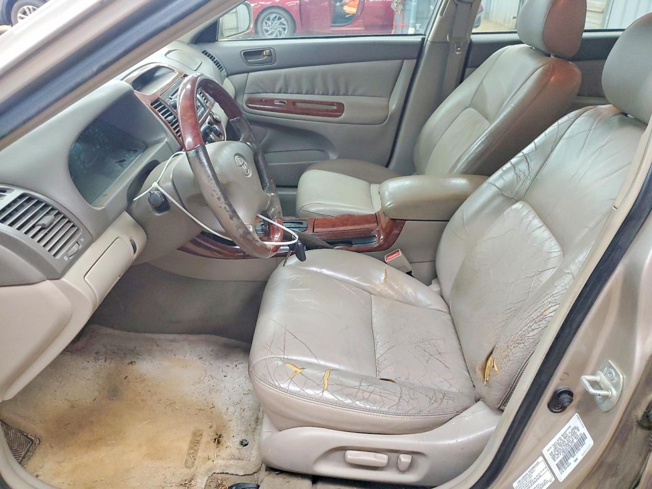 2003 TOYOTA CAMRY LE photo 13