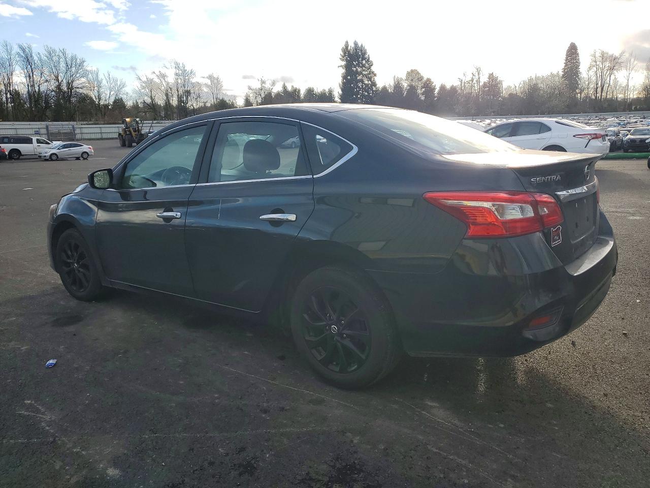 2018 NISSAN SENTRA S photo 3