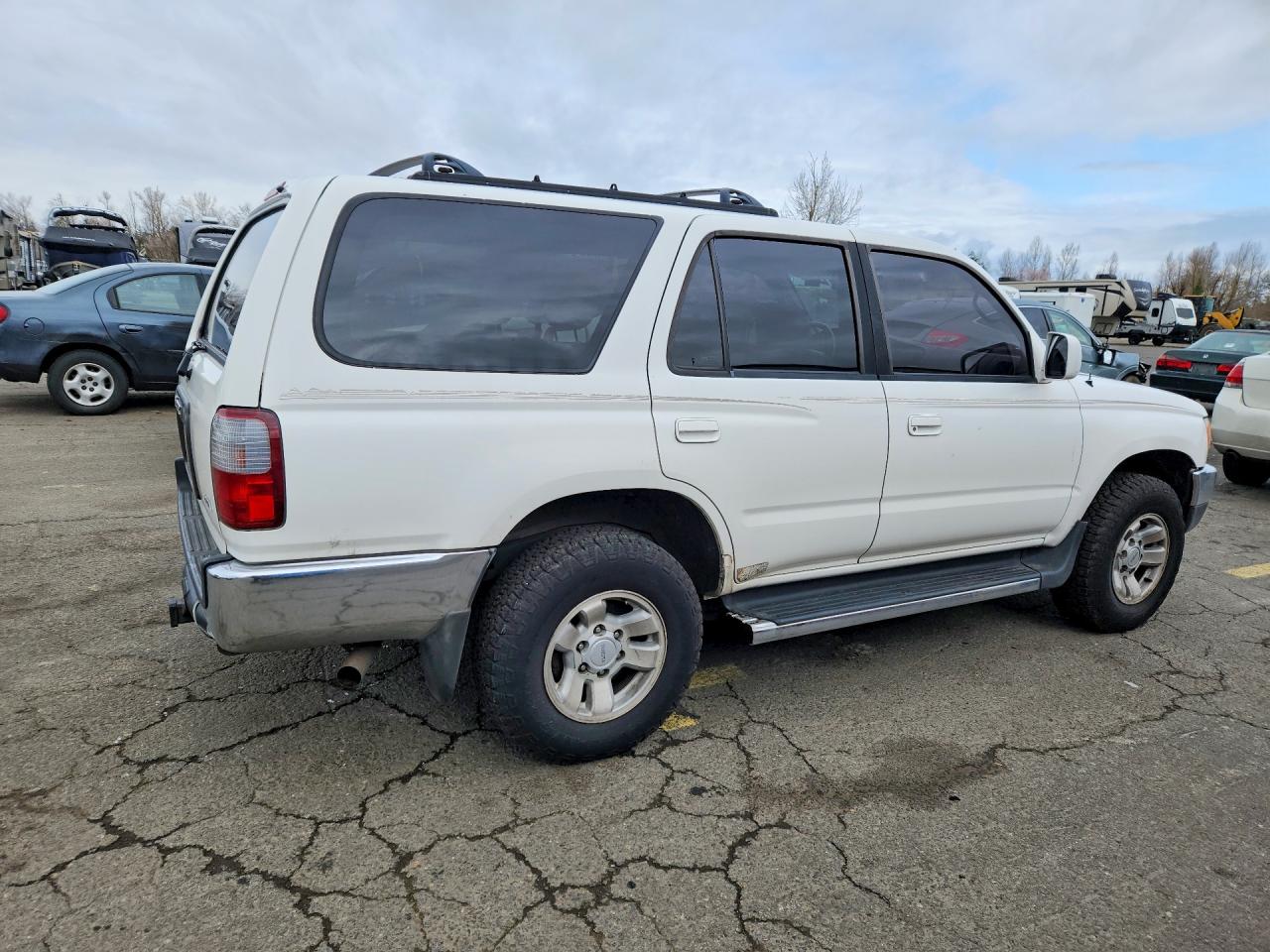 1996 TOYOTA 4RUNNER SR5 photo 3