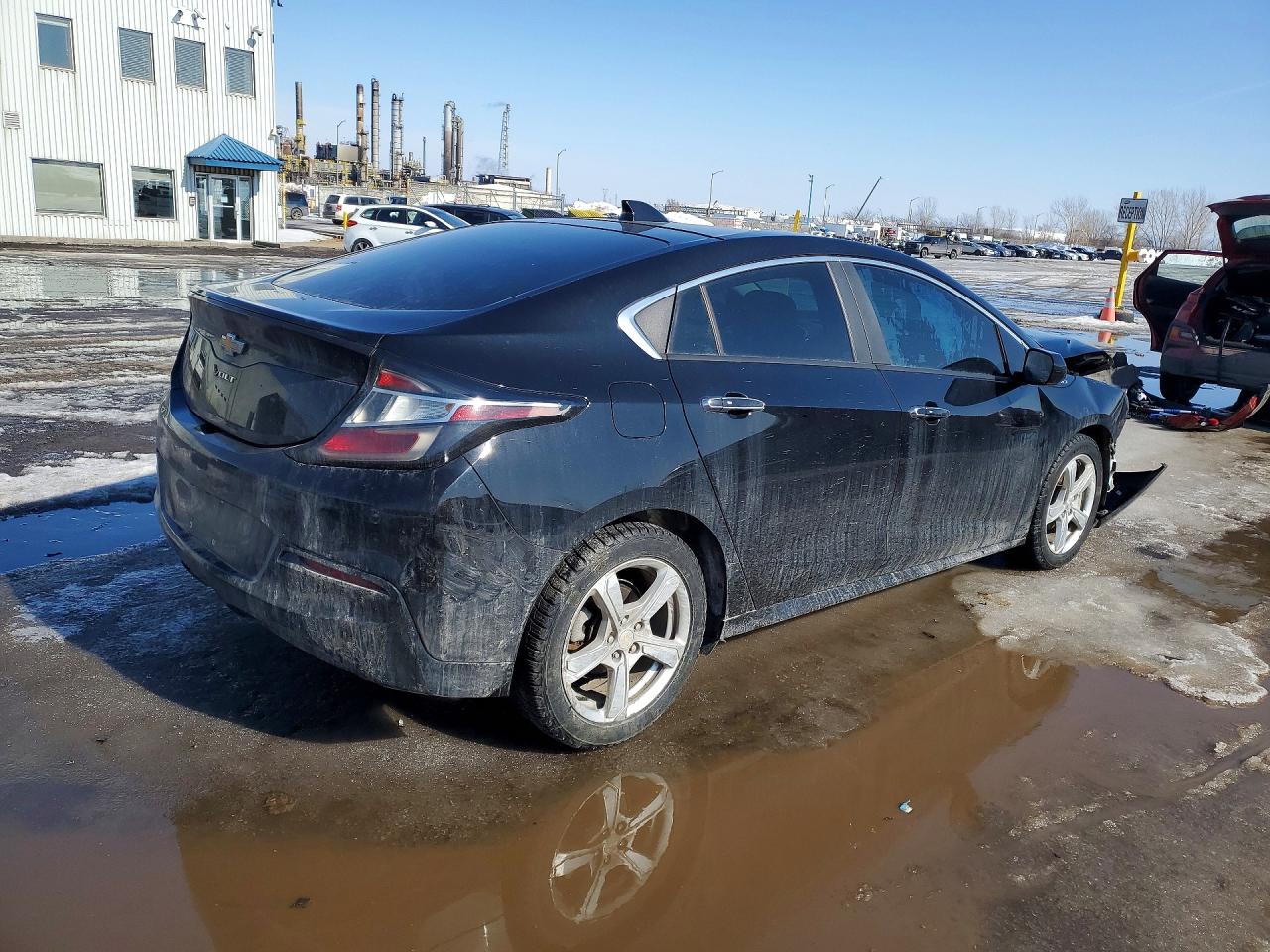 2017 CHEVROLET VOLT LT photo 3