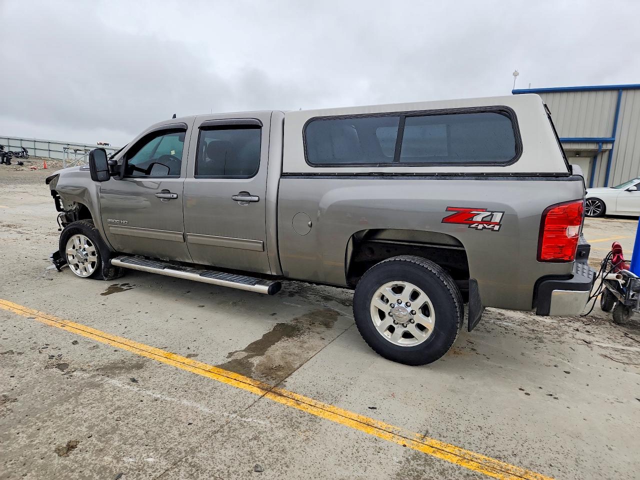 2014 CHEVROLET SILVERADO K2500 HEAVY DUTY LT photo 2