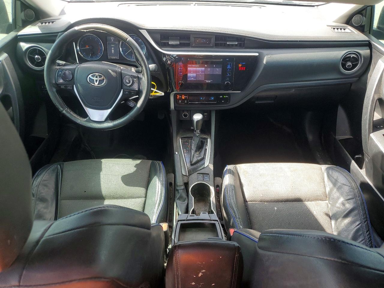 2019 TOYOTA COROLLA SE photo 15