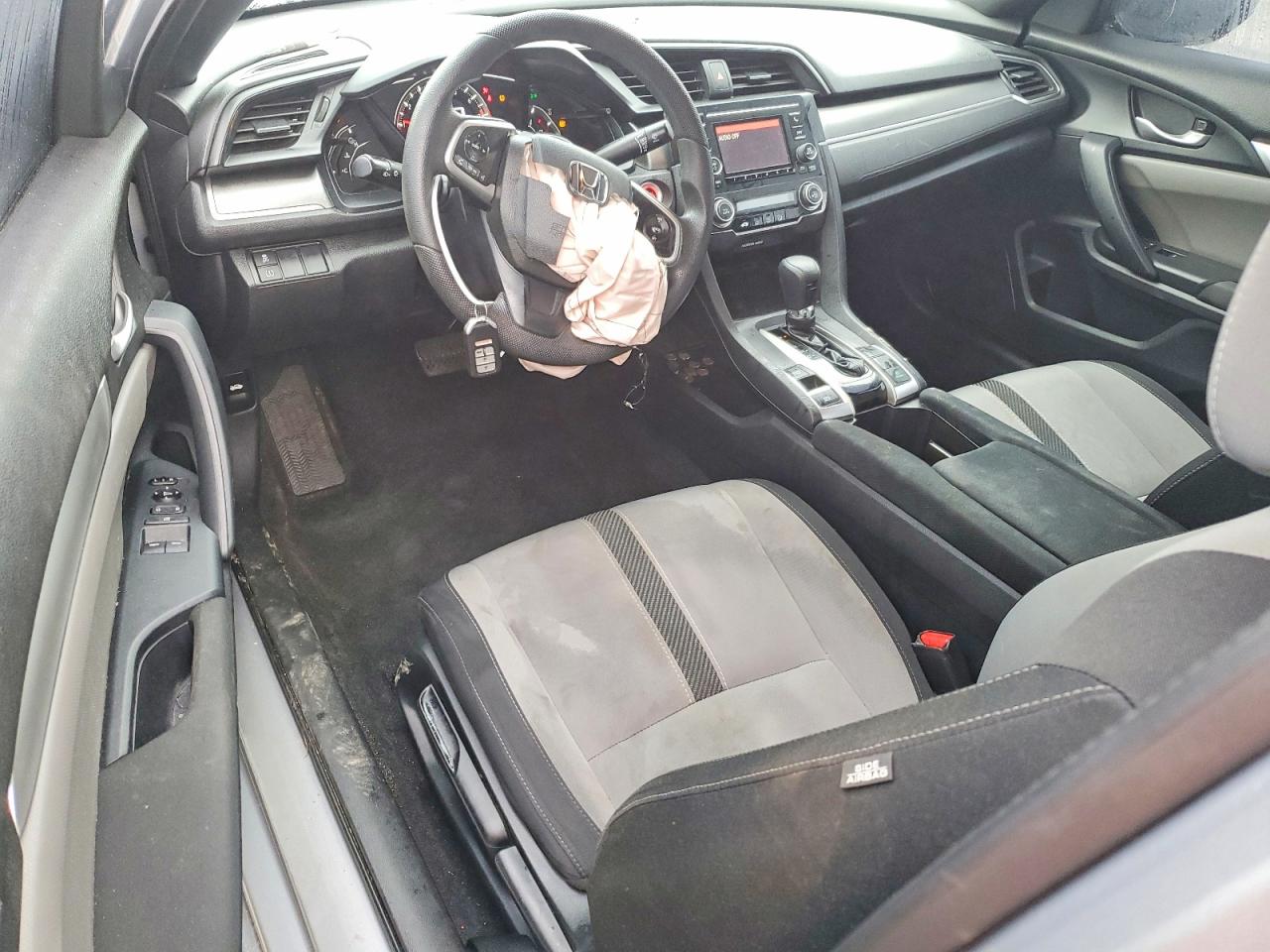 2017 HONDA CIVIC LX photo 8