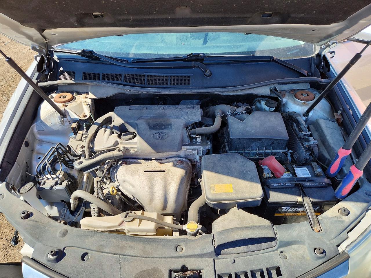 2014 TOYOTA CAMRY LE photo 11