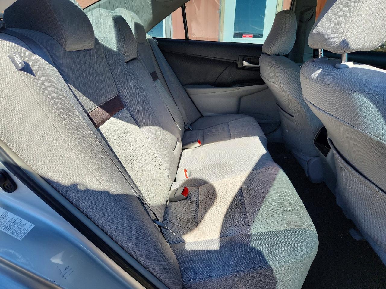 2014 TOYOTA CAMRY LE photo 10
