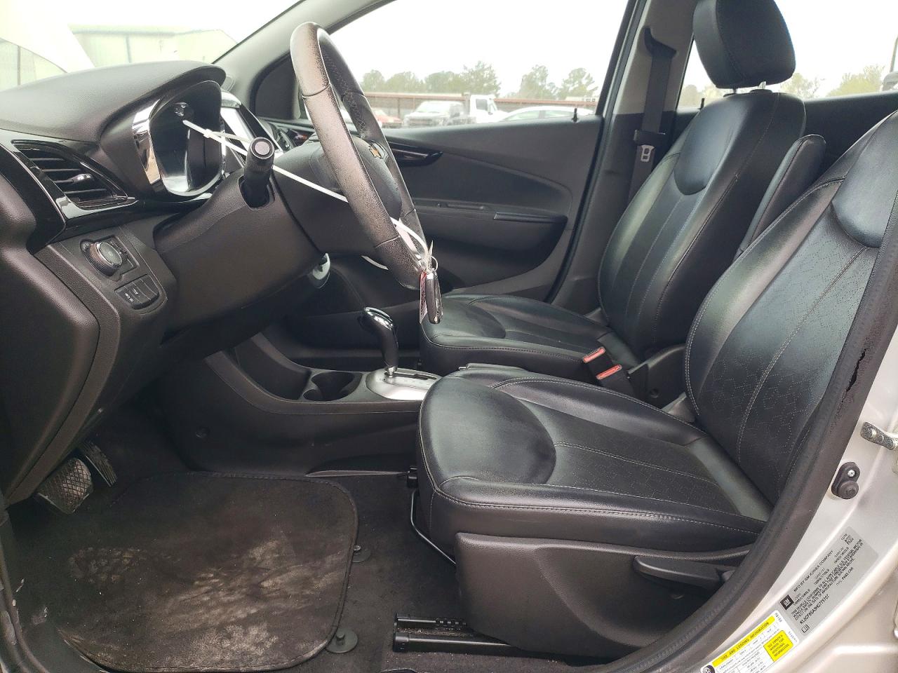 2017 CHEVROLET SPARK 2LT photo 19