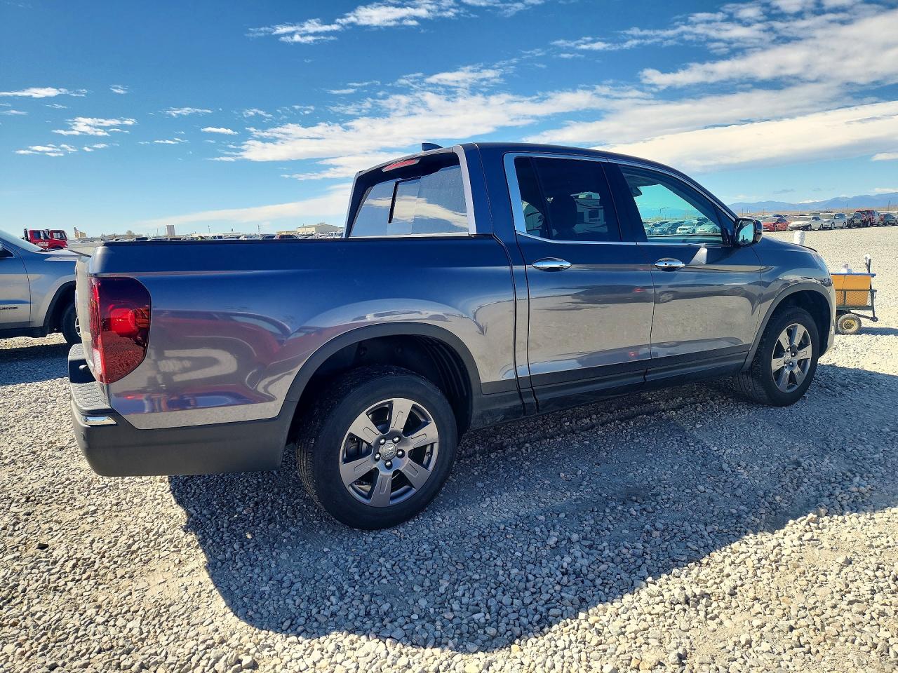 2020 HONDA RIDGELINE RTL photo 3