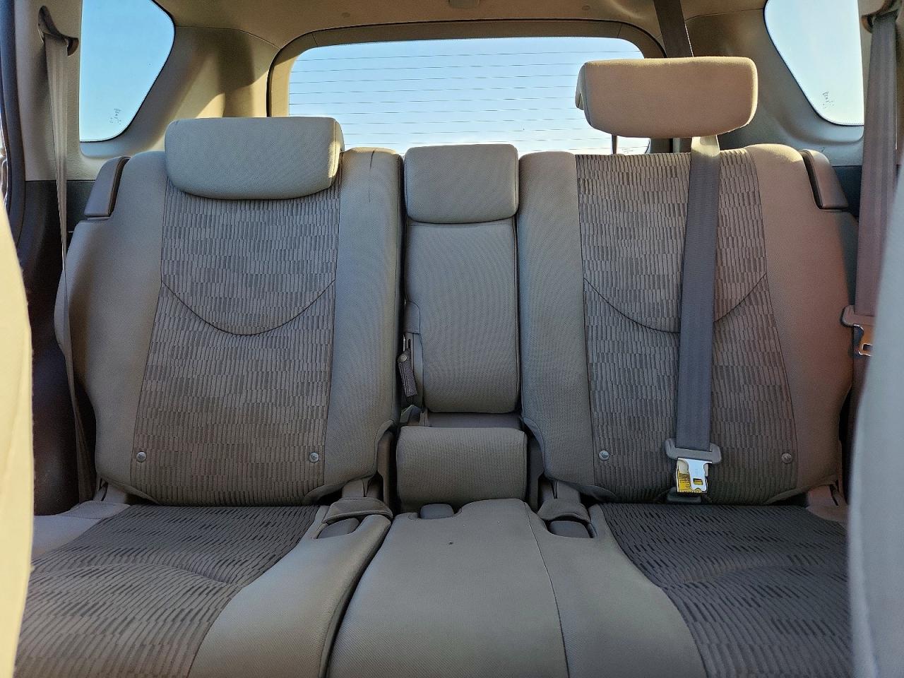 2011 TOYOTA RAV4 BASE photo 19