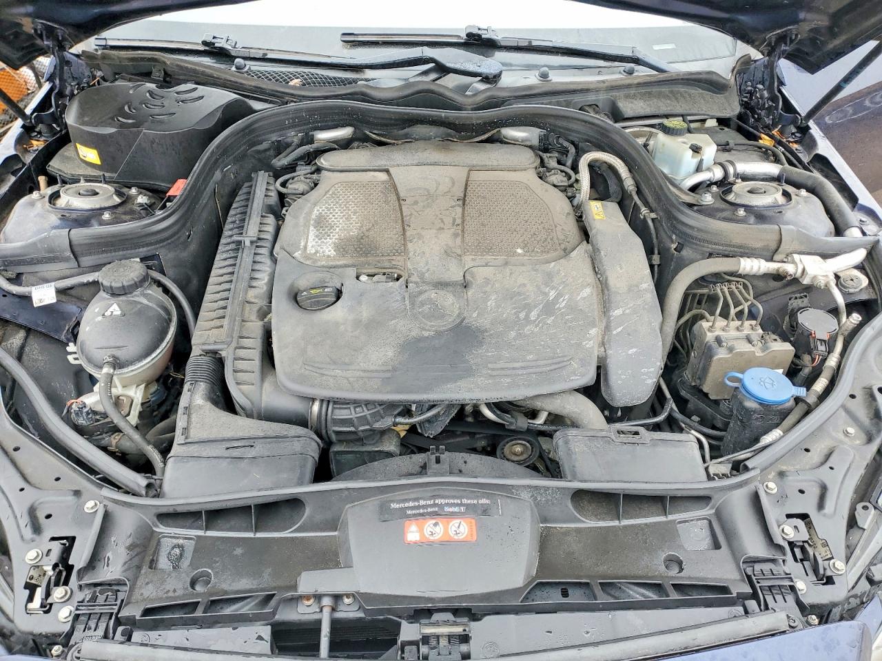2014 MERCEDES-BENZ E 350 4MATIC photo 31