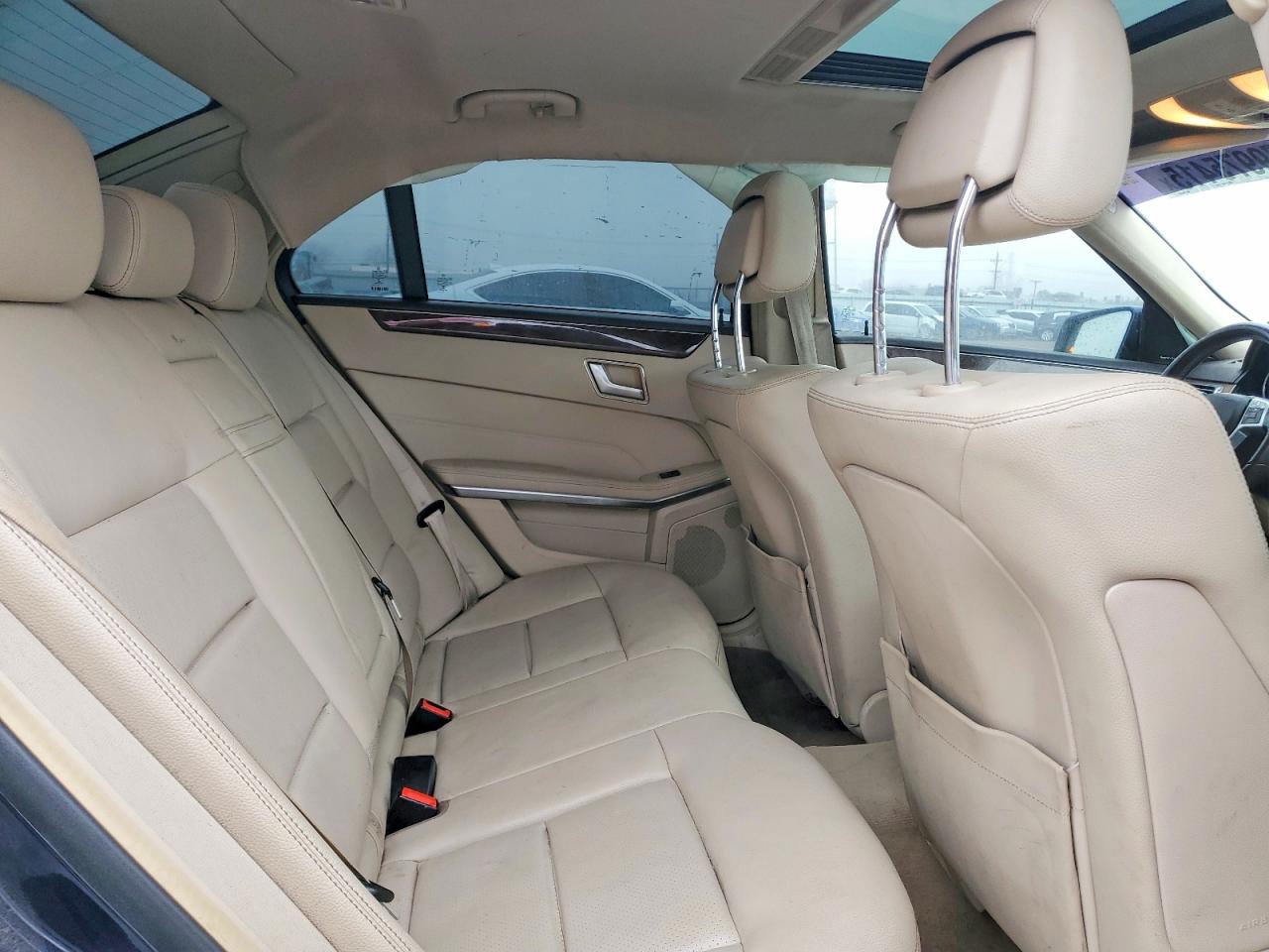 2014 MERCEDES-BENZ E 350 4MATIC photo 28