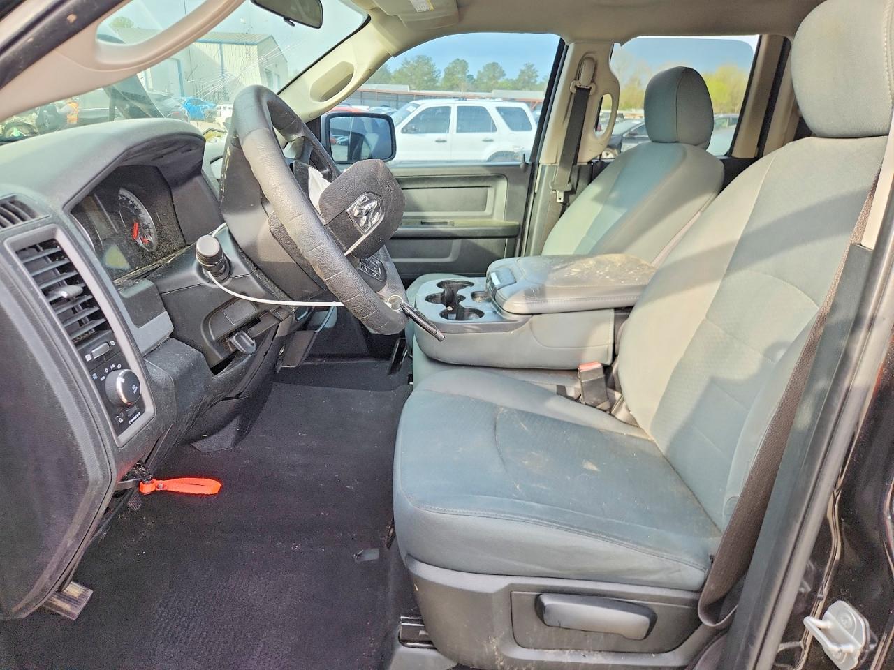 2018 RAM 1500 photo 13