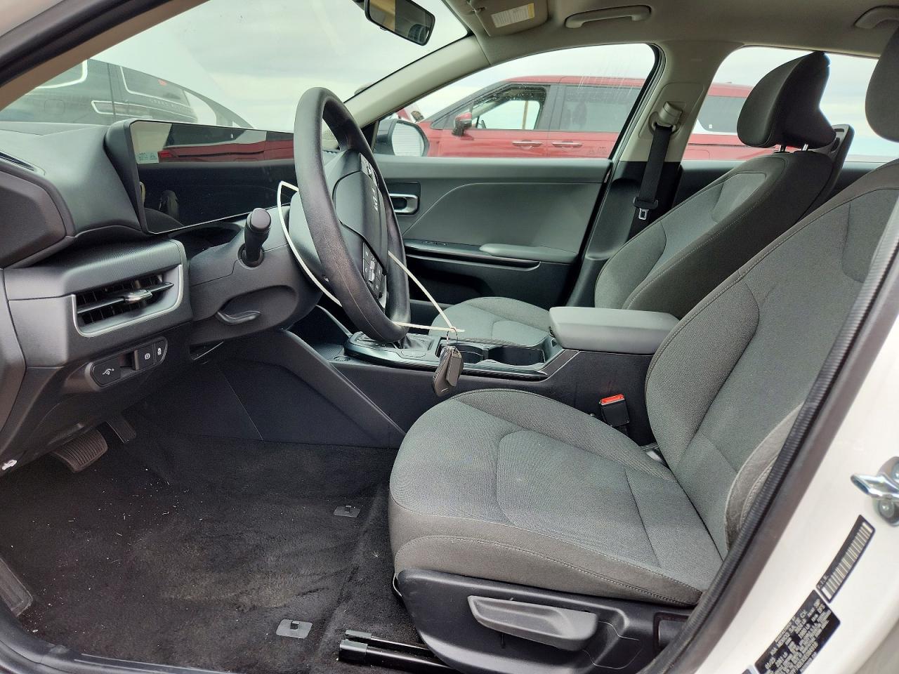2025 KIA K4 LXS photo 7