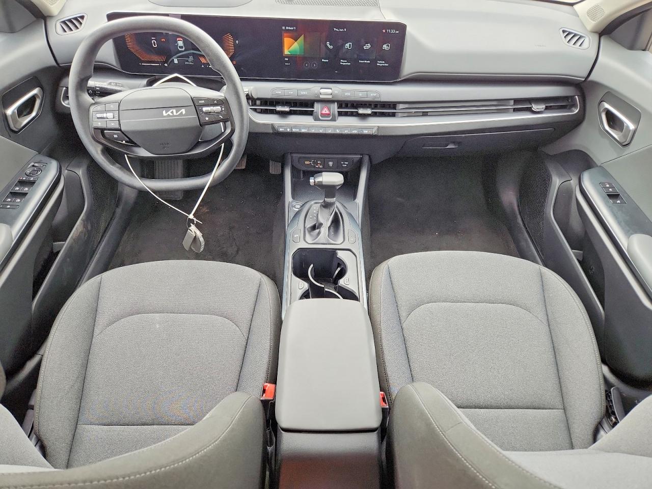 2025 KIA K4 LXS photo 8