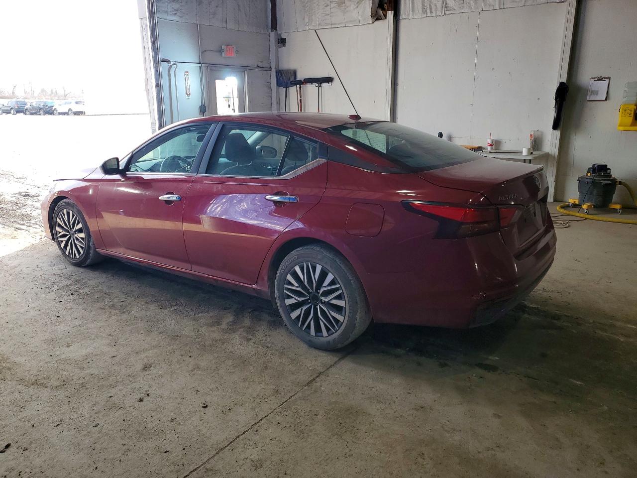 2024 NISSAN ALTIMA 2.5 SV photo 4