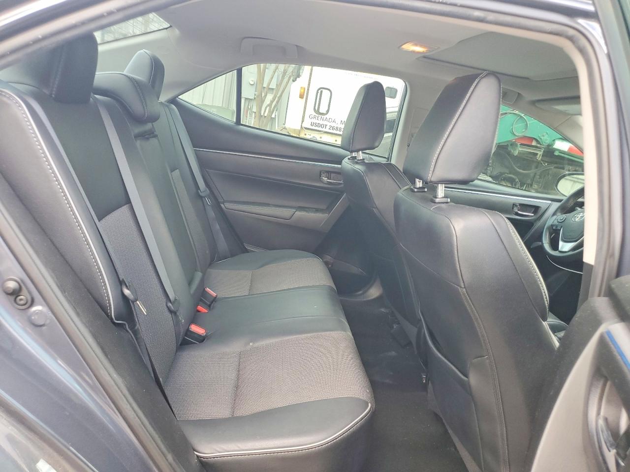 2016 TOYOTA COROLLA photo 10