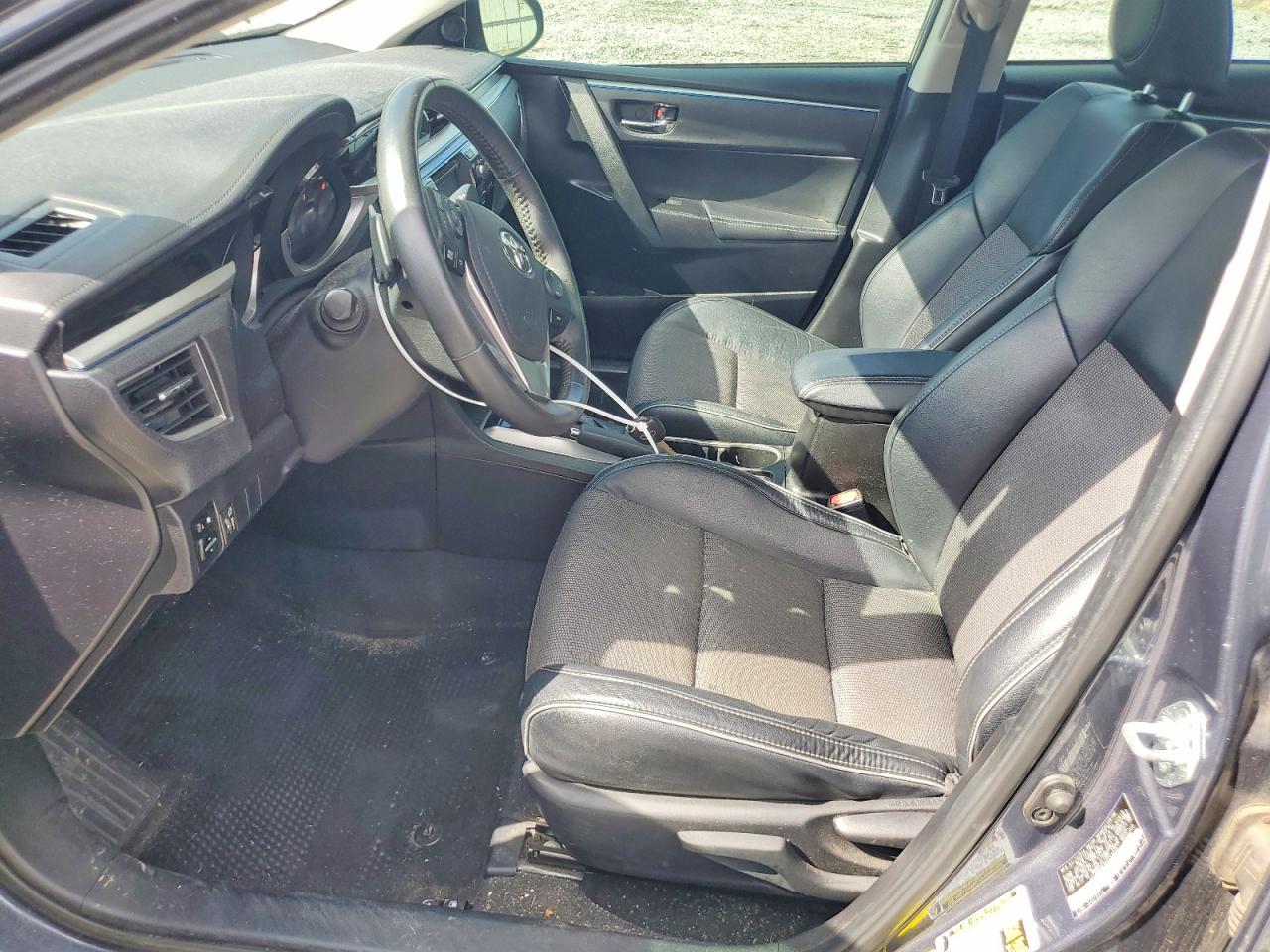 2016 TOYOTA COROLLA photo 7