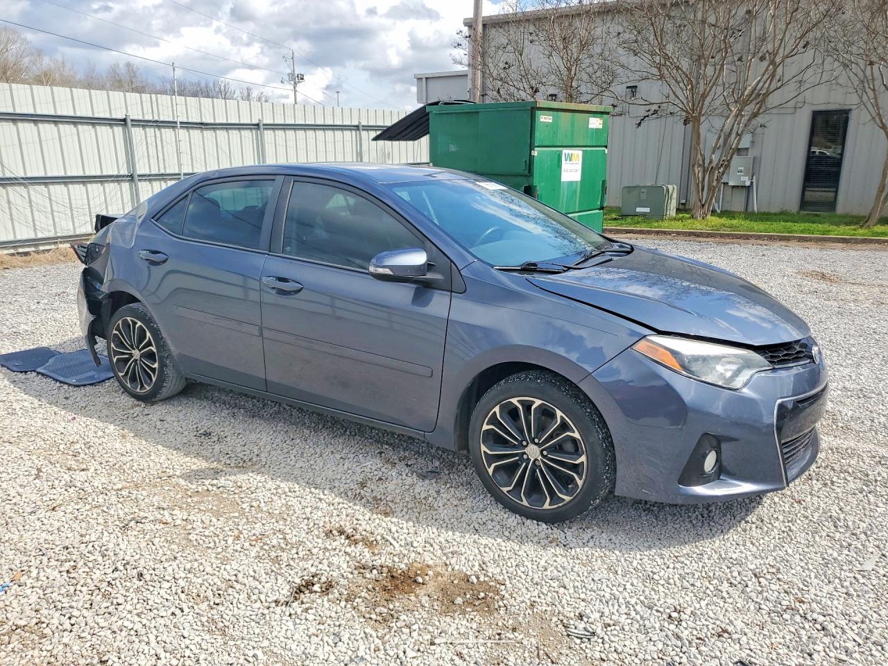 2016 TOYOTA COROLLA photo 4