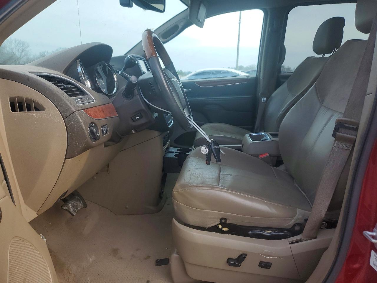 2013 CHRYSLER TOWN & COUNTRY LIMITED photo 7