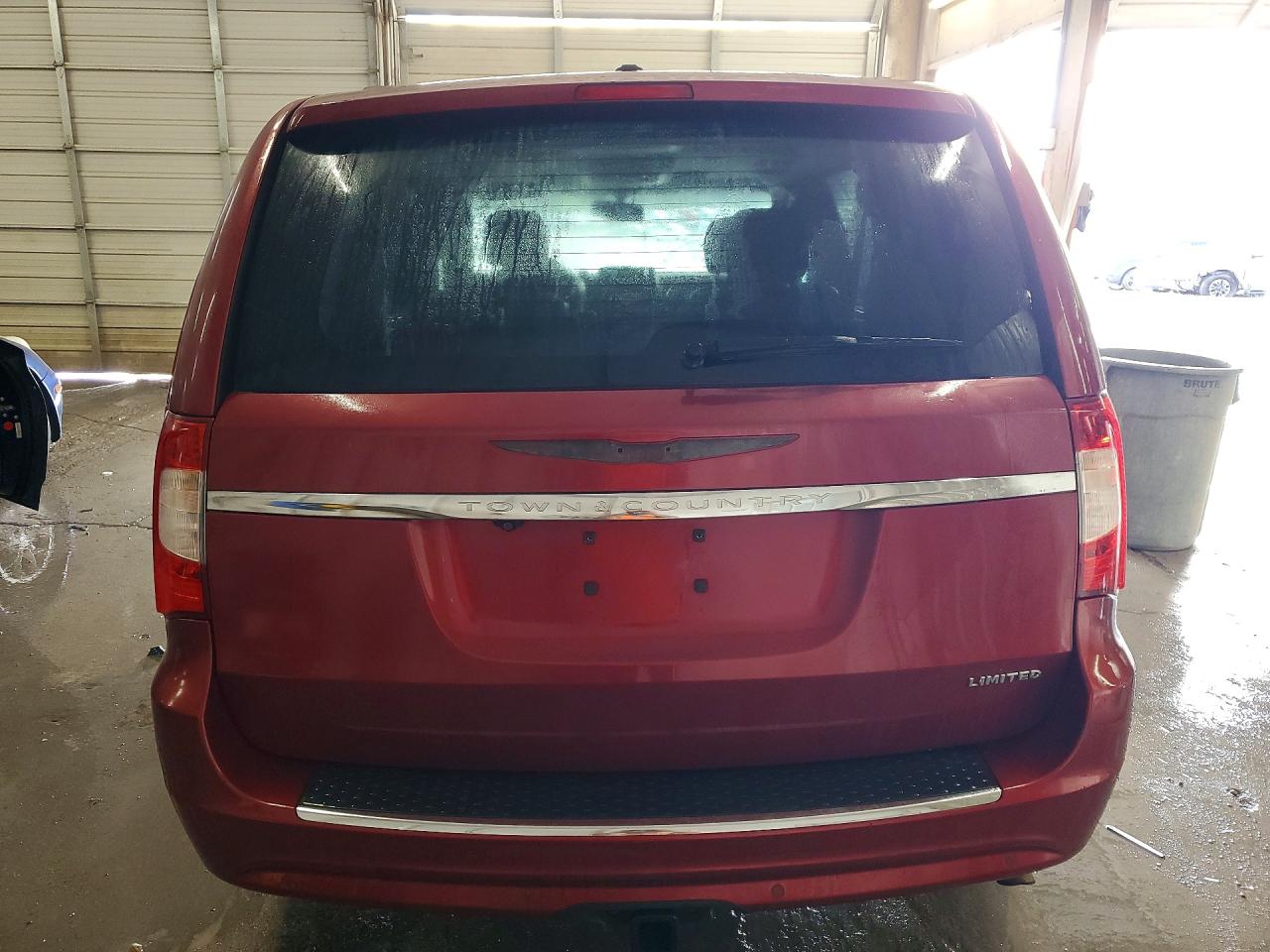 2013 CHRYSLER TOWN & COUNTRY LIMITED photo 6