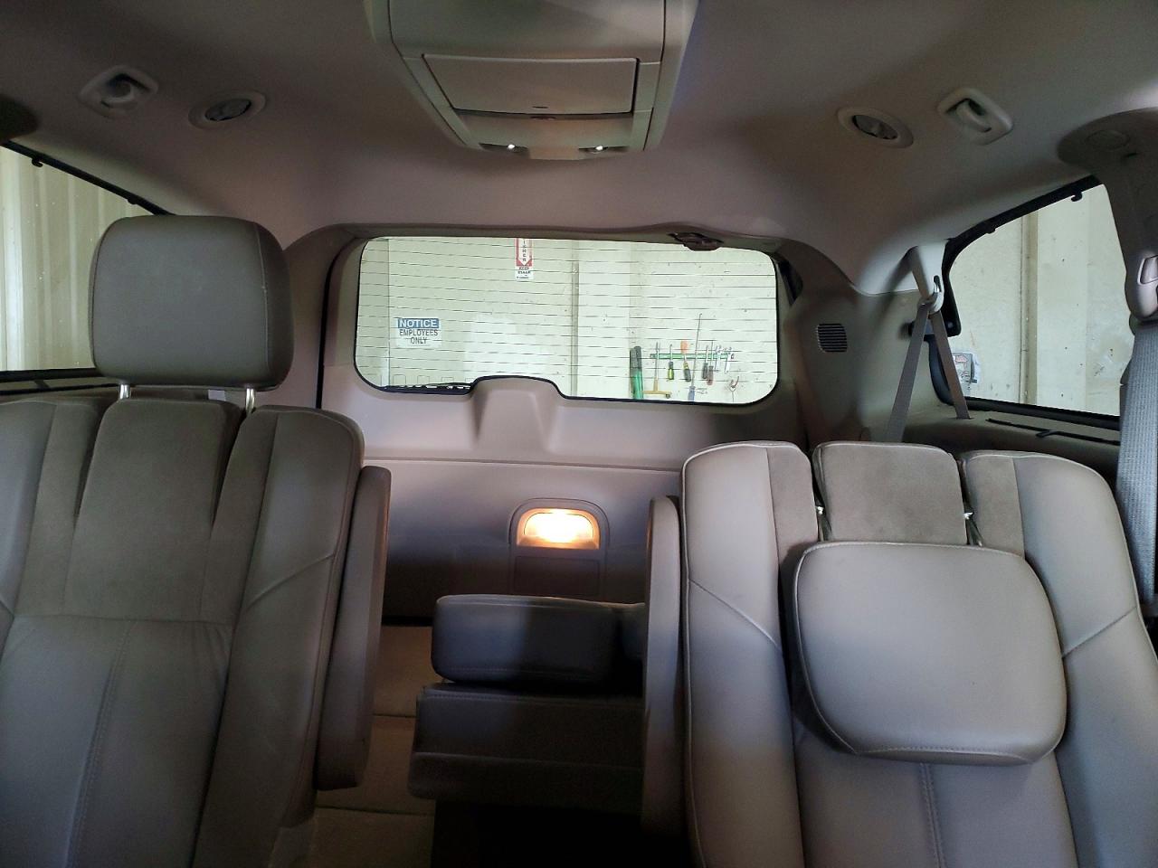 2013 CHRYSLER TOWN & COUNTRY LIMITED photo 10