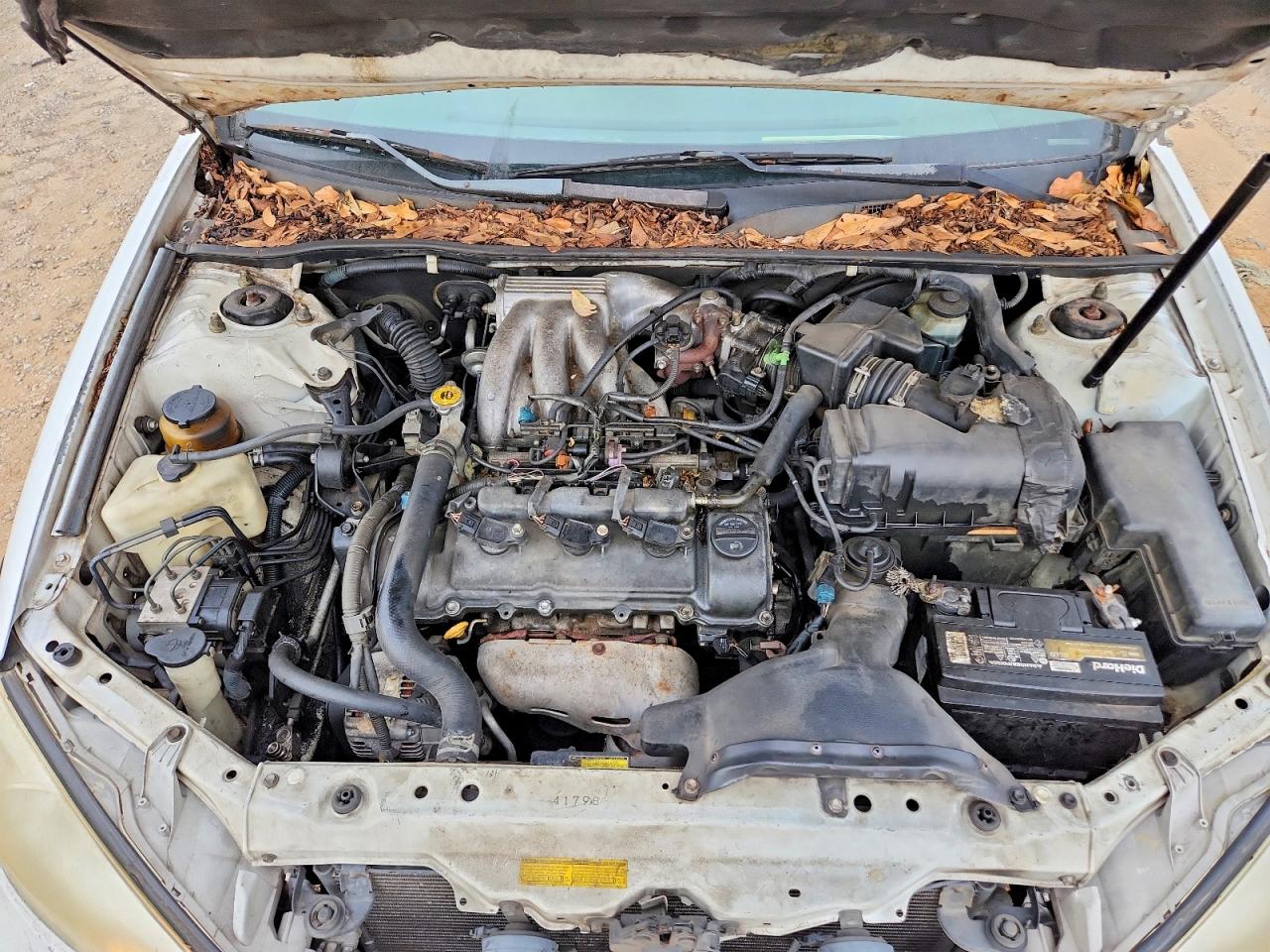 2002 TOYOTA CAMRY photo 11