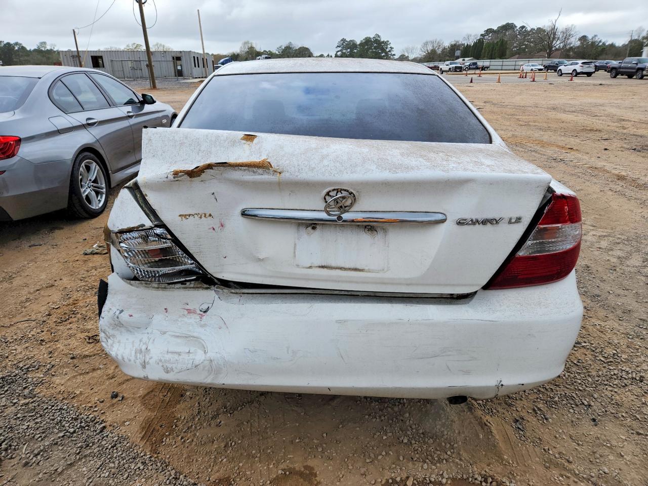 2002 TOYOTA CAMRY photo 6