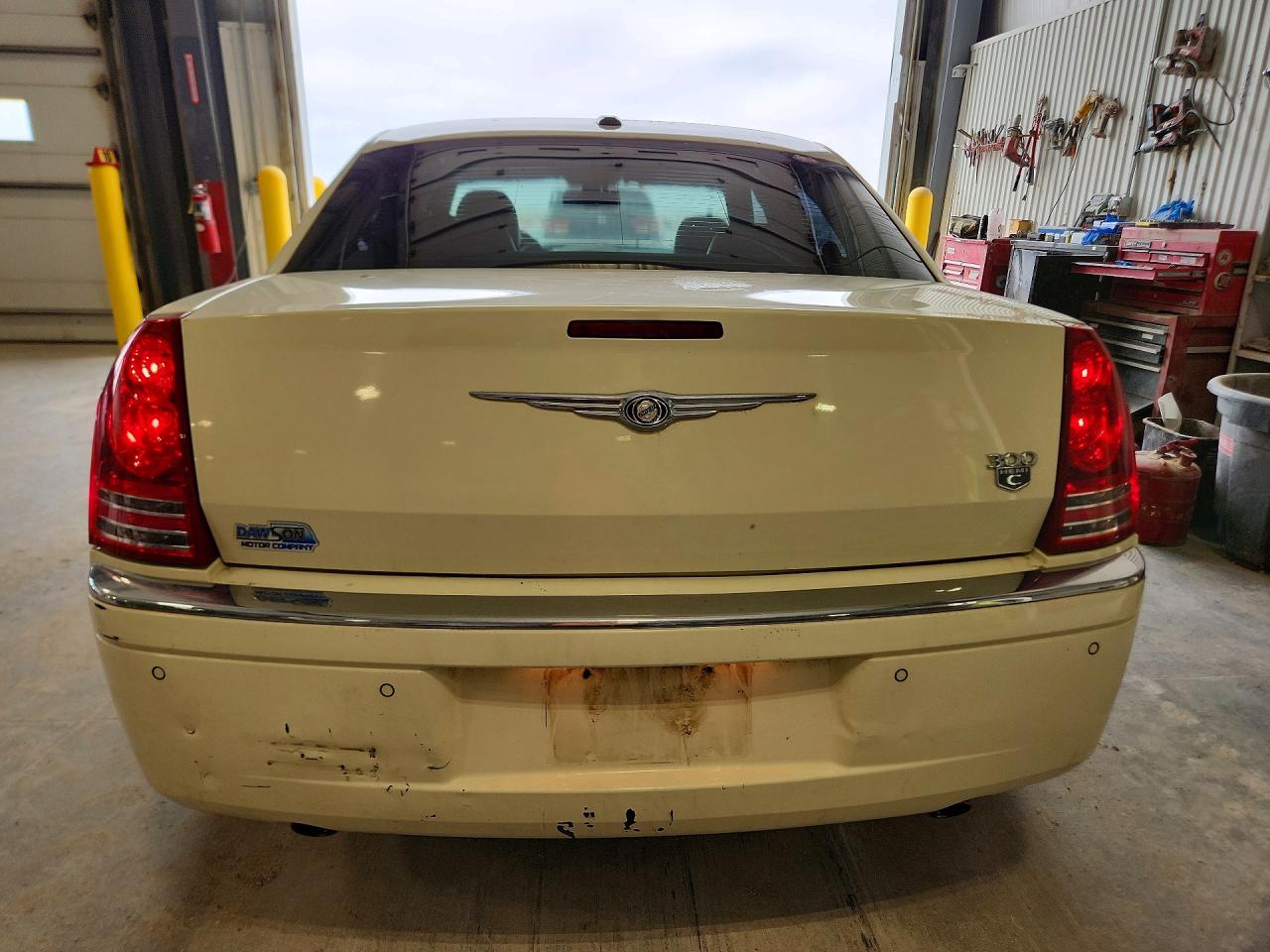2009 CHRYSLER 300C photo 6