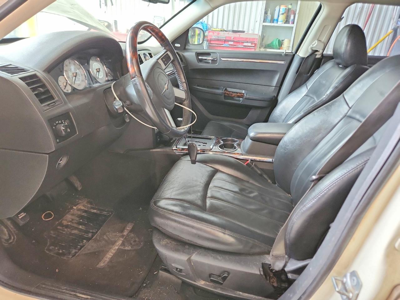 2009 CHRYSLER 300C photo 7