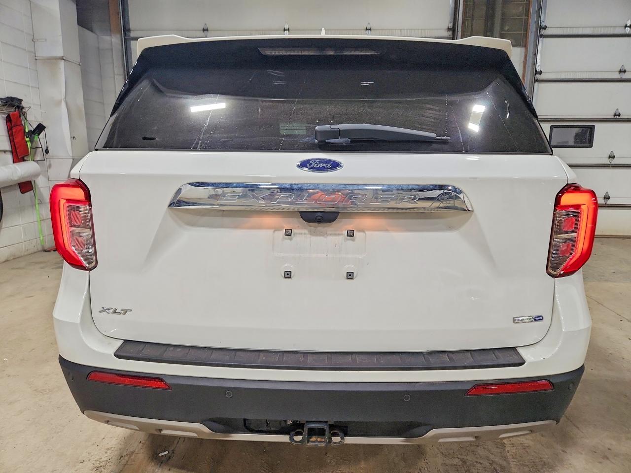 2020 FORD EXPLORER XLT photo 16